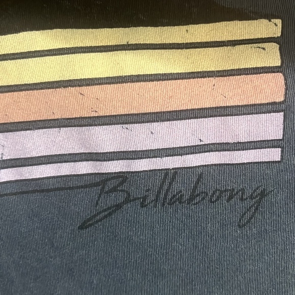 Billabong t-shirt - Picture 2 of 2